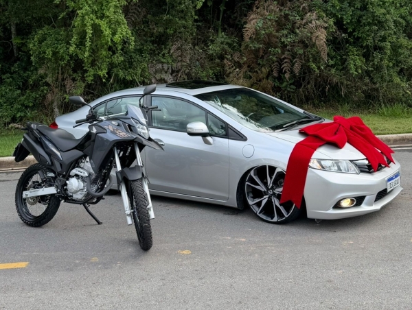 HONDA CIVIC G9 REBAIXADO + XRE 300